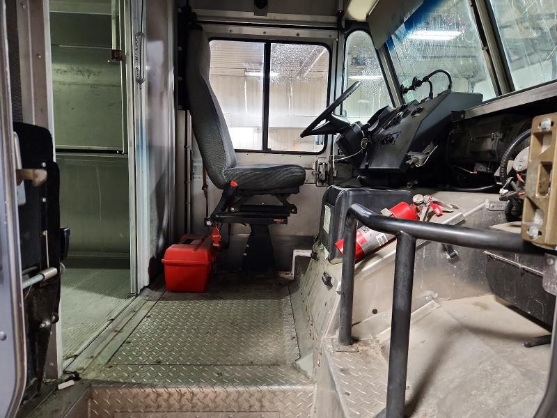 2020 Freightliner MT45G Chassis Delivery Truck