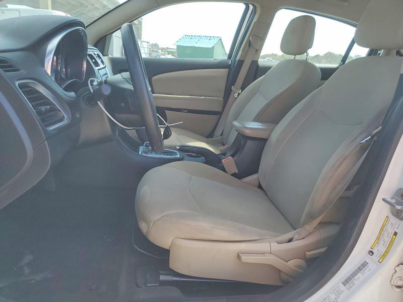2013 Chrysler 200 lx