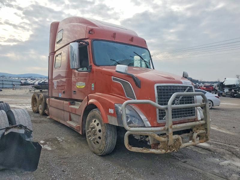 2018 Volvo VNL Semi Truck