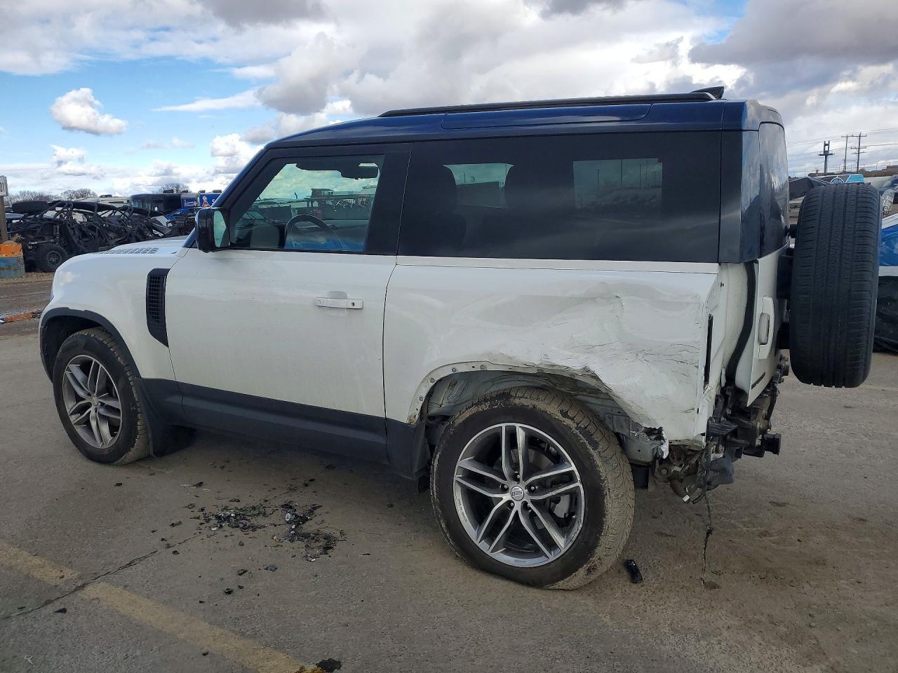 2021 Land Rover Defender 90 s