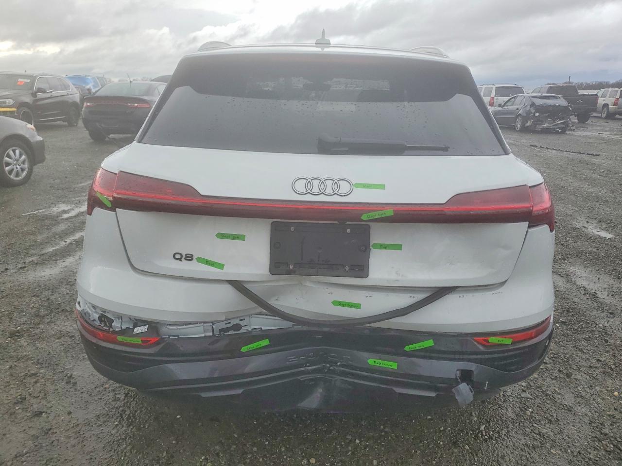 2024 Audi Q8 E-tron Premium Plus