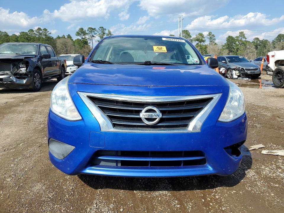2015 Nissan Versa 1.6 s Plus