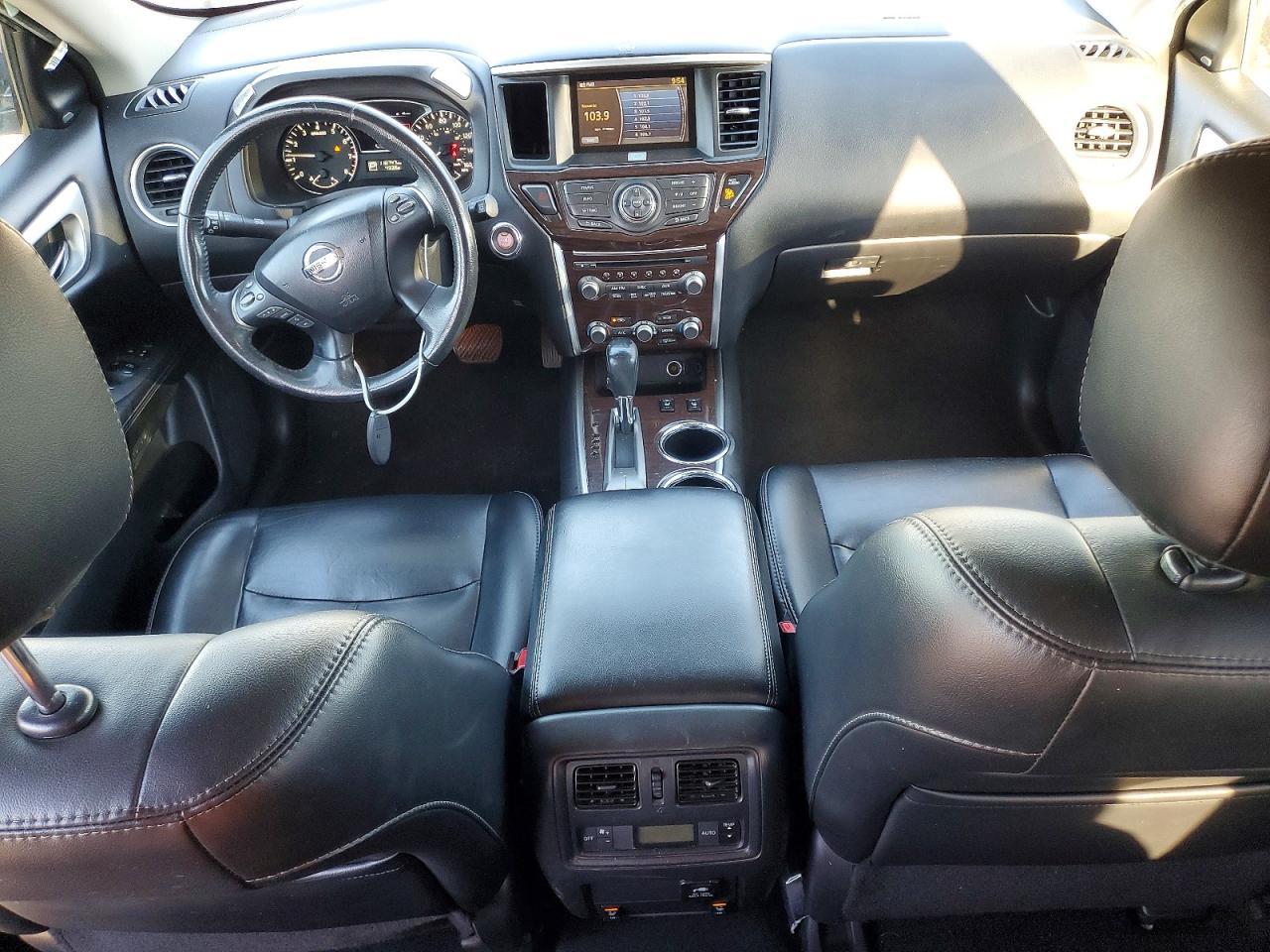 2015 Nissan Pathfinder s