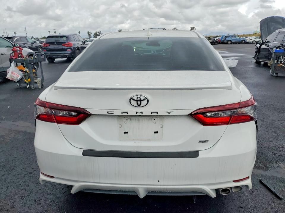 2022 Toyota Camry se
