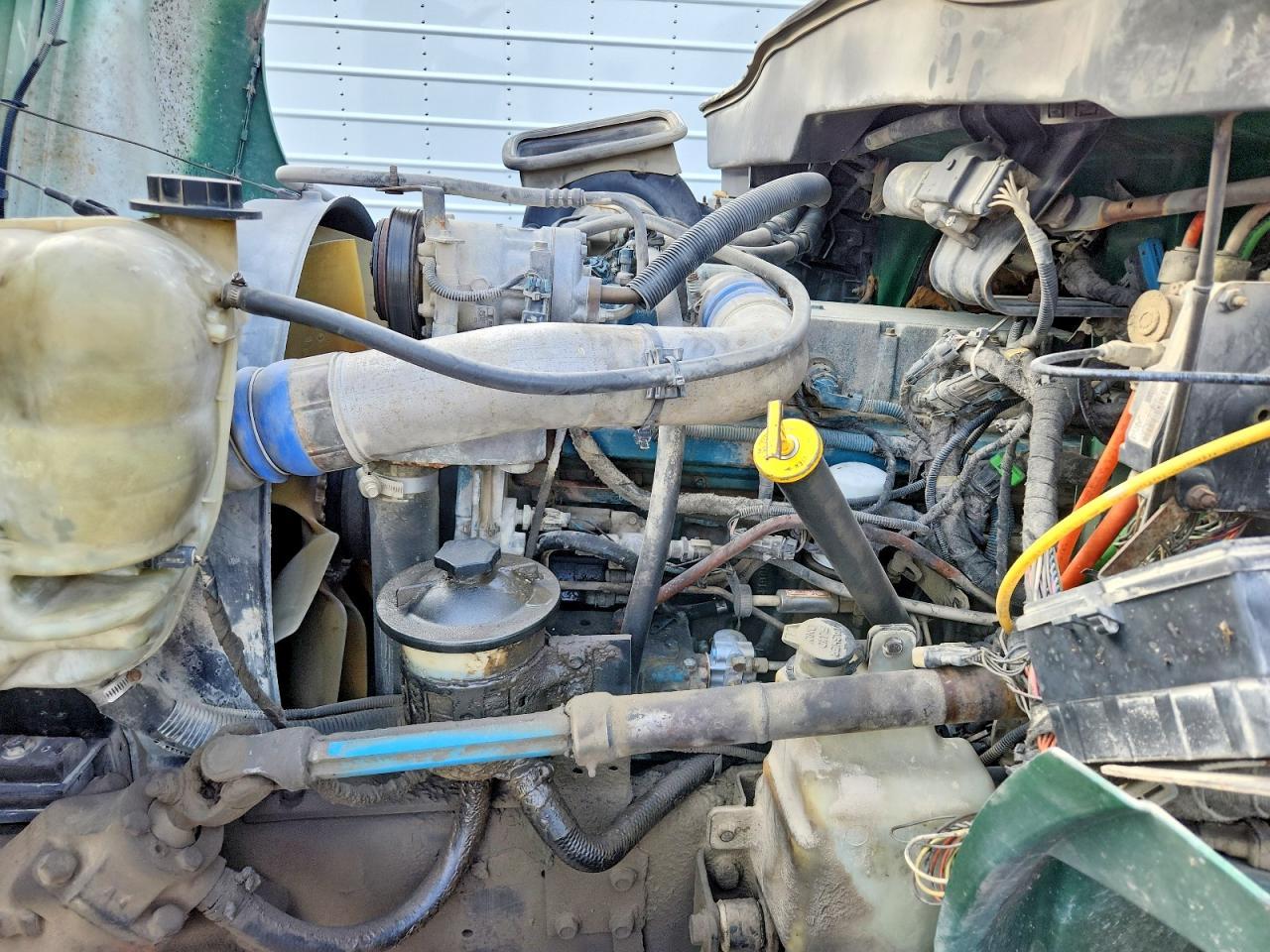 2004 International 4400 Truck Cab AND Chassis