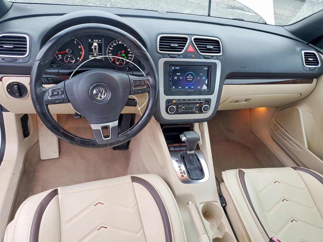2010 Volkswagen Eos lux