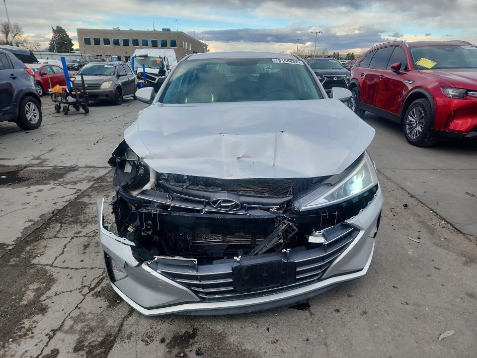 2019 Hyundai Elantra se