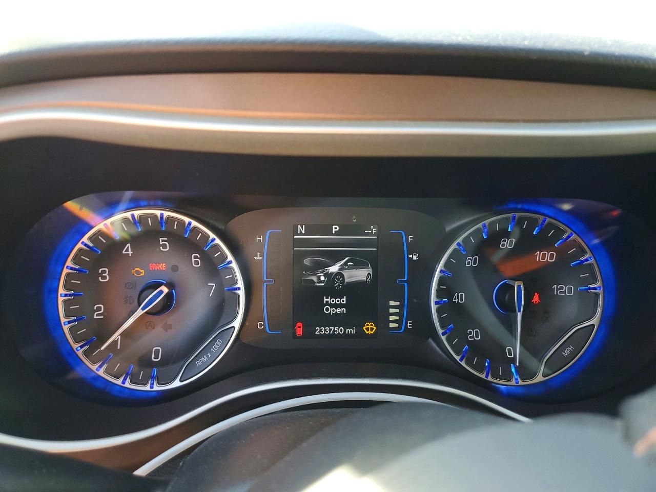 2017 Chrysler Pacifica Touring l