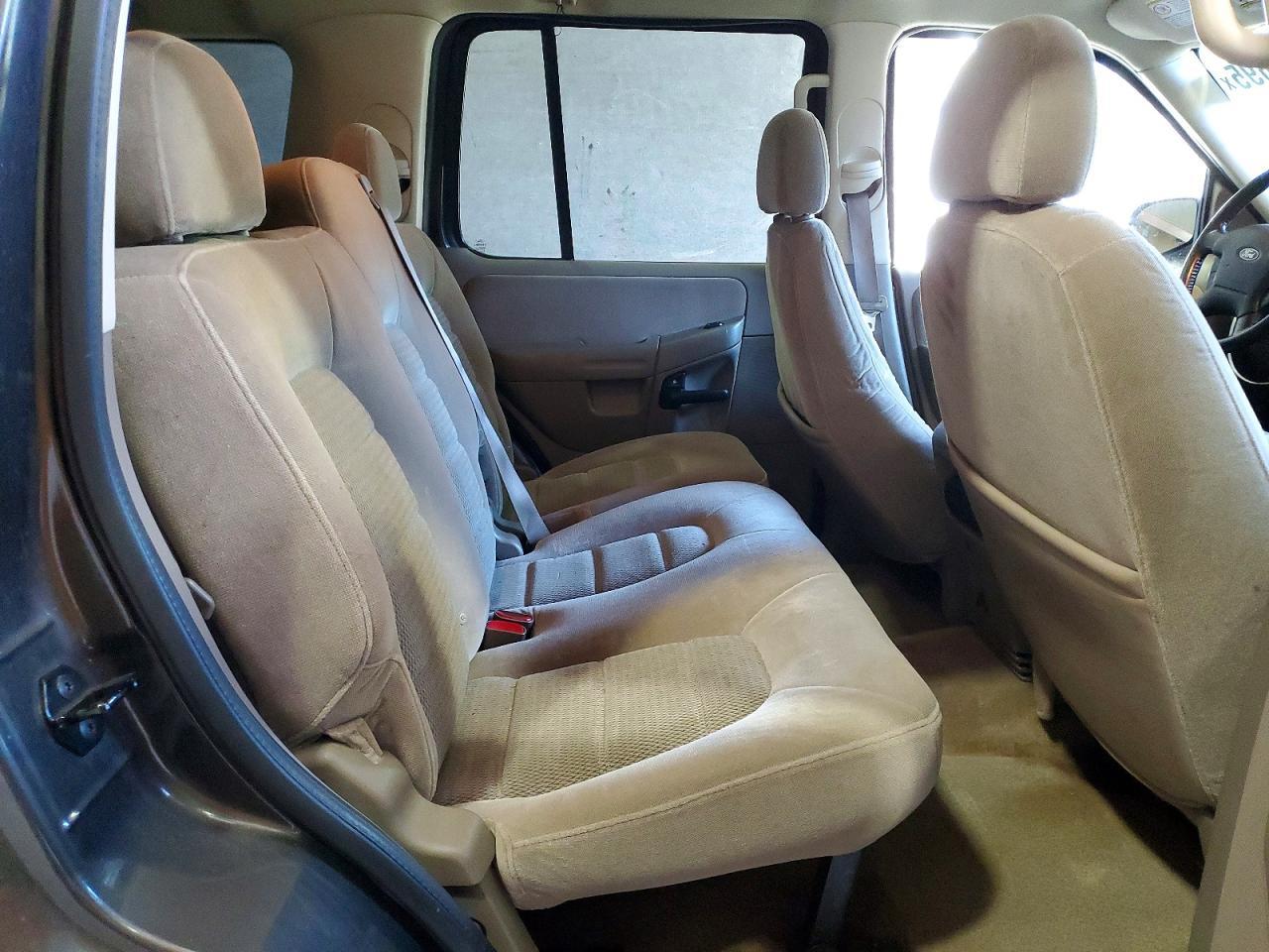 2005 Ford Explorer xlt