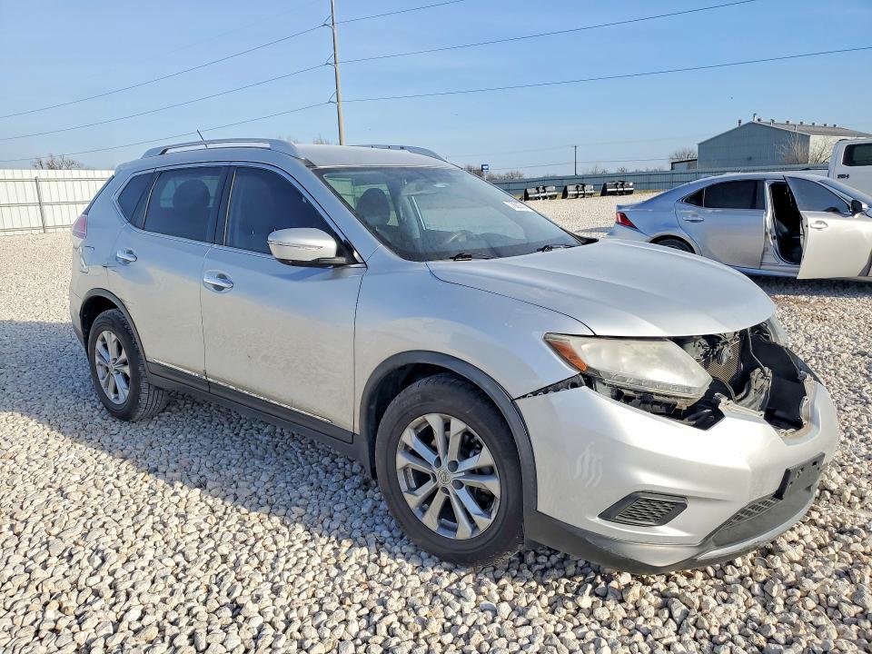 2015 Nissan Rogue sv