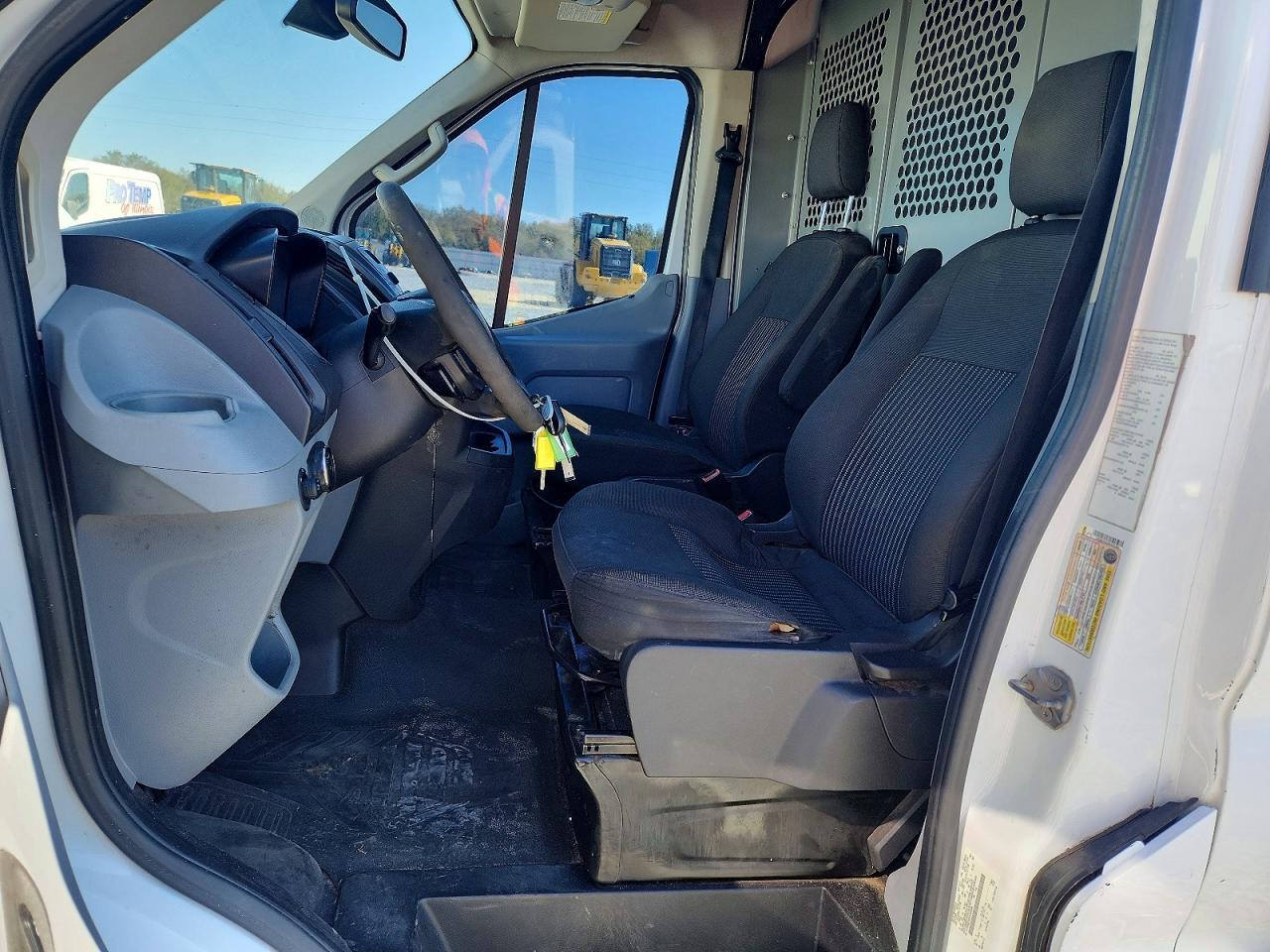 2015 Ford Transit Cargo van t