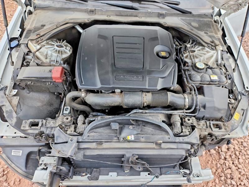 2018 Jaguar Xe Premium