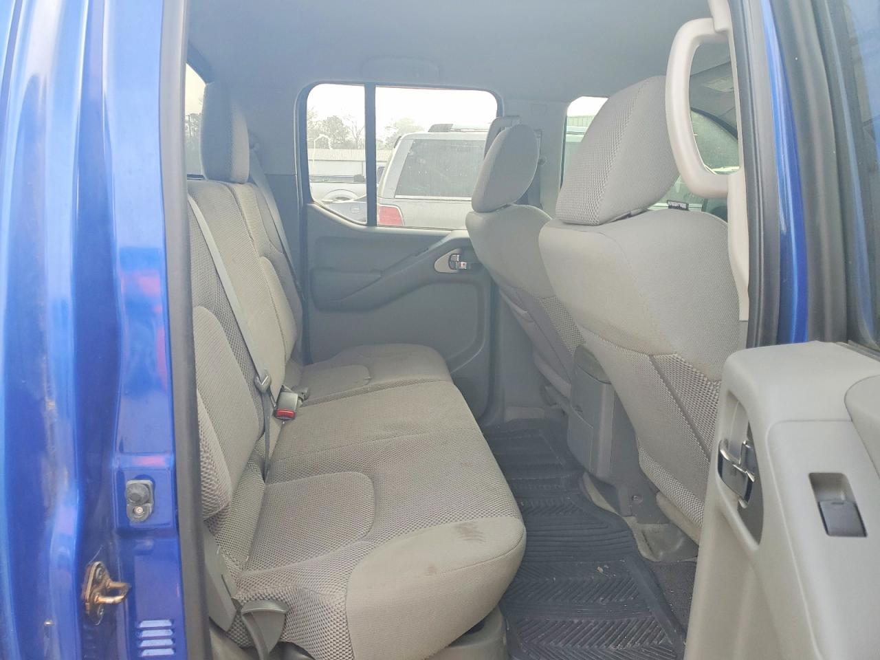 2015 Nissan Frontier S