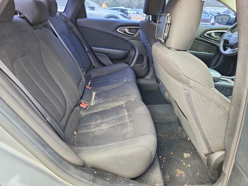 2016 Chrysler 200 Limited