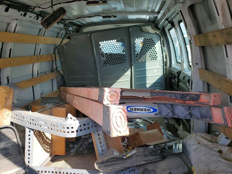 2018 GMC Savana 2500 Utility / Service van