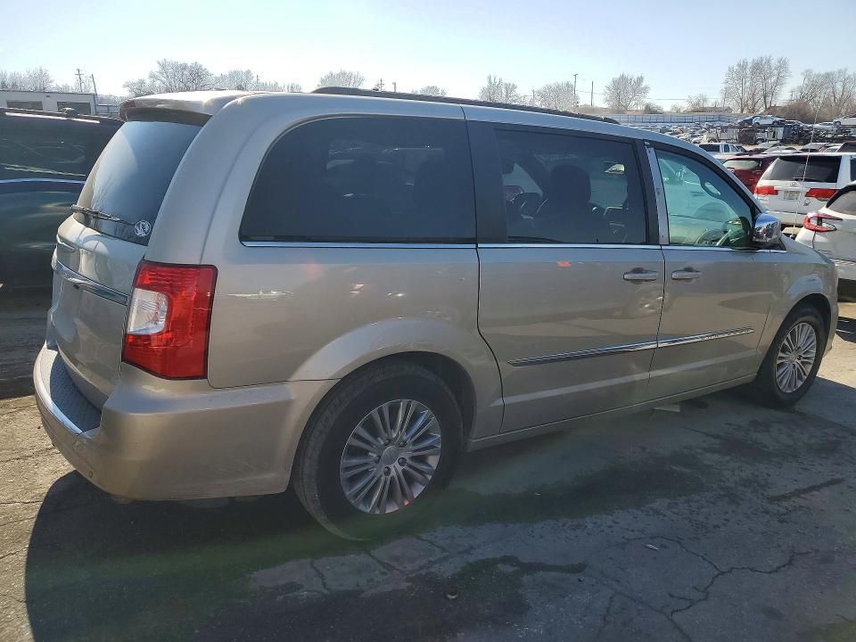 2015 Chrysler Town & Country Touring l