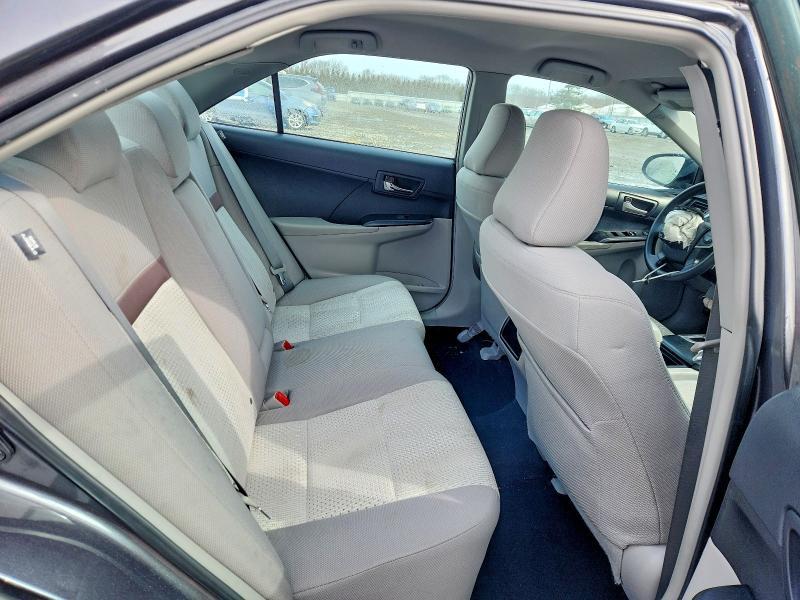 2014 Toyota Camry le