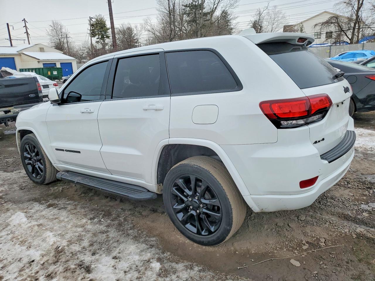 2020 Jeep Grand Cherokee Laredo