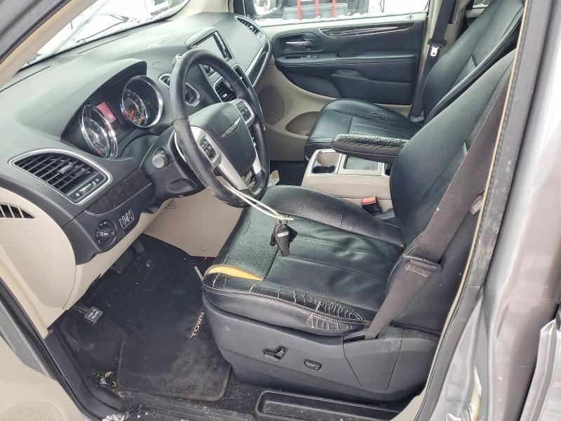 2016 Chrysler Town & Country Touring