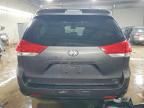 2012 Toyota Sienna xle 8-passenger