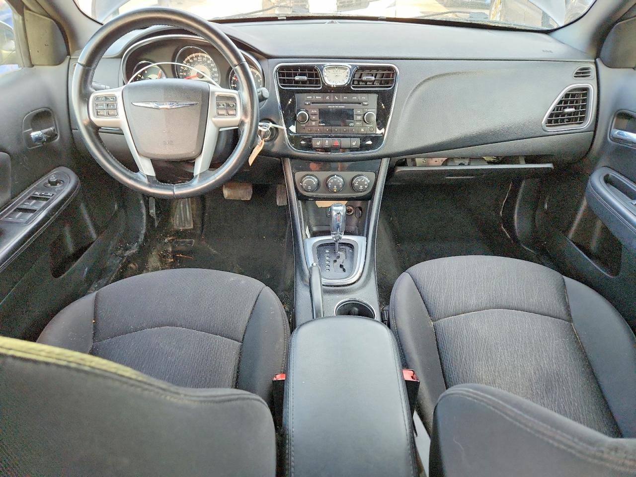 2013 Chrysler 200 Touring