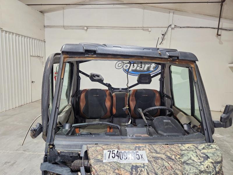 2021 Can-Am Defender-utility Vehicle