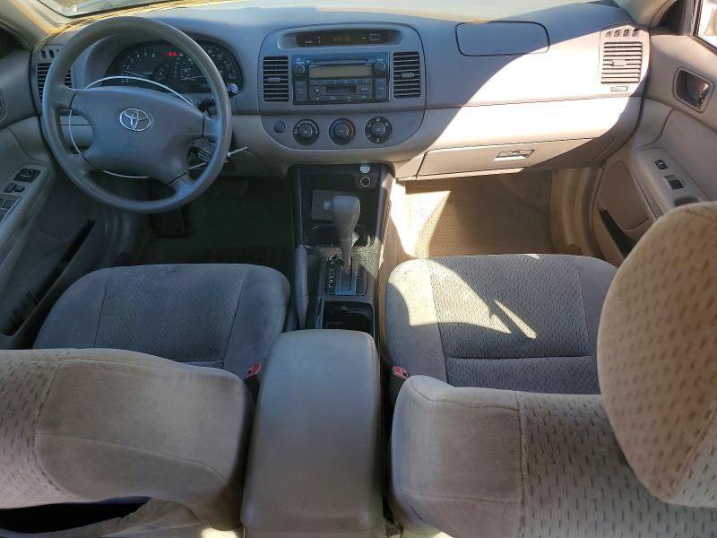 2004 Toyota Camry le