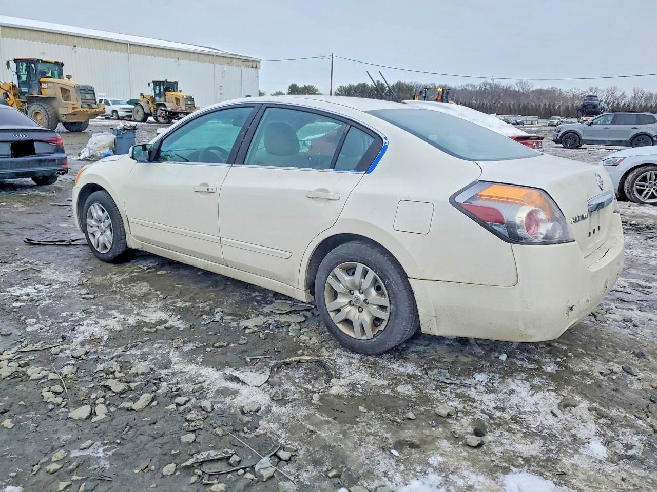 2011 Nissan Altima Base
