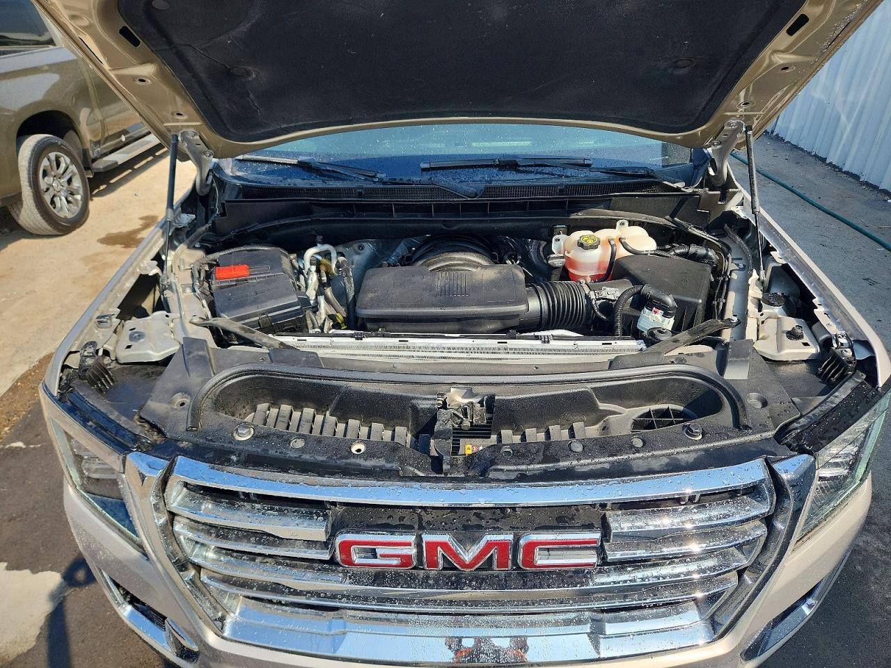 2022 GMC Yukon slt