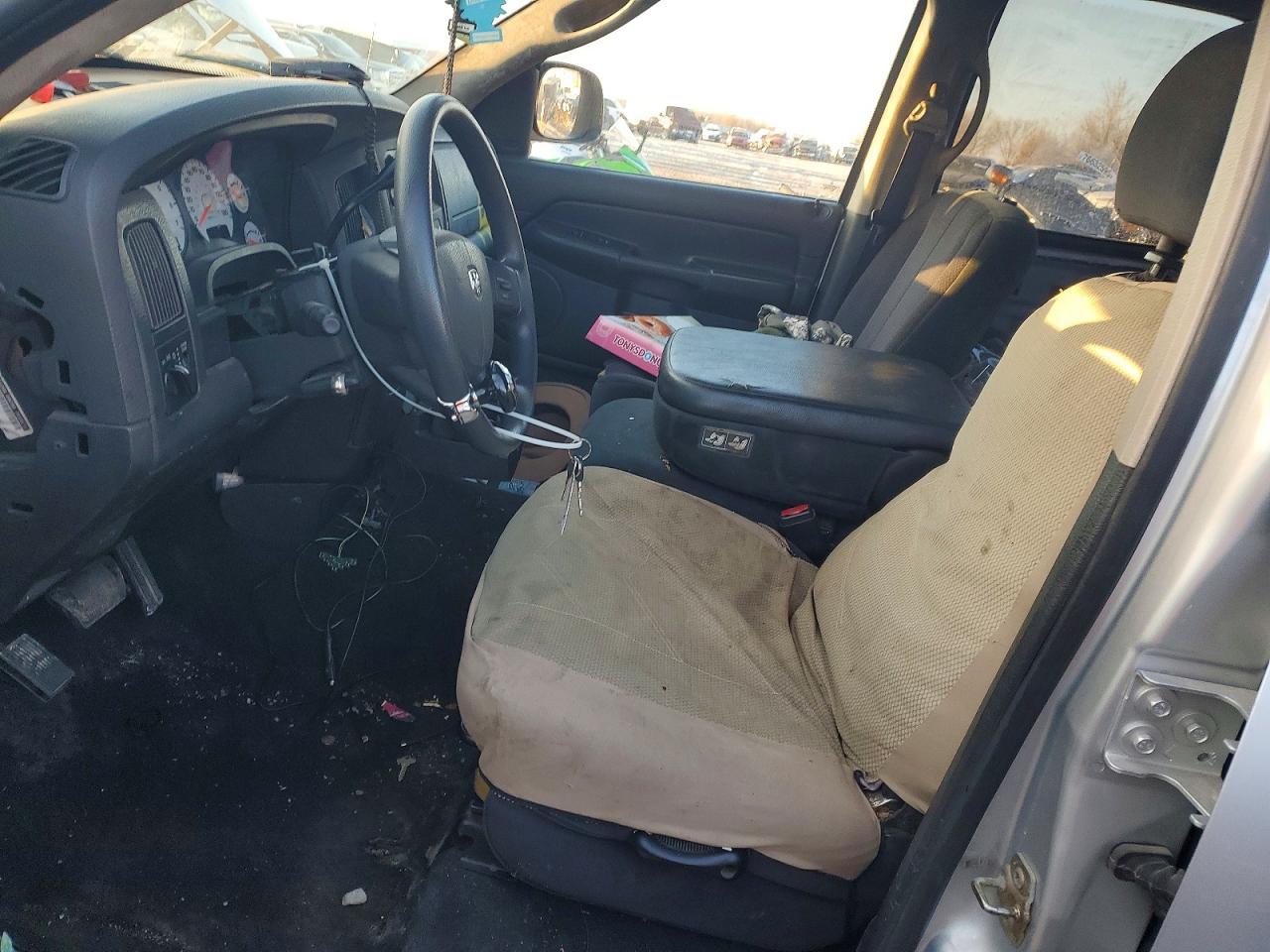 2005 Dodge Ram 1500 st