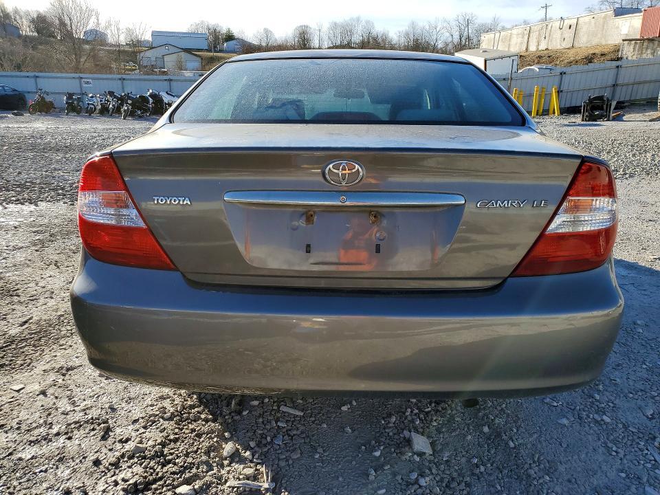 2003 Toyota Camry le