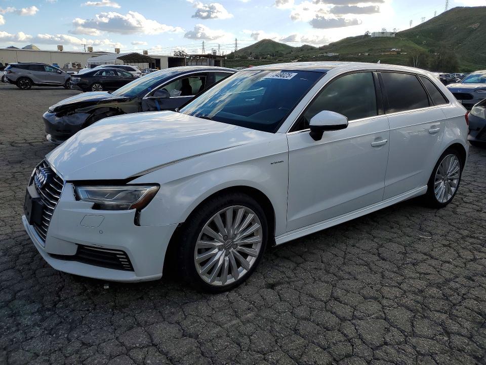 2017 Audi A3 E-tron Premium Plus
