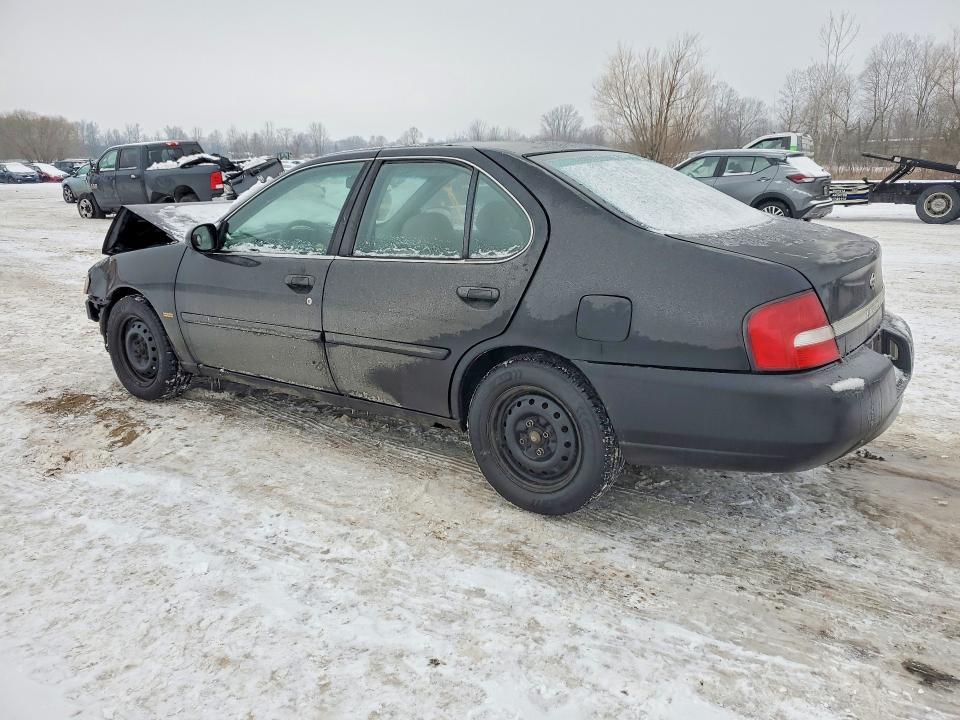 2001 Nissan Altima xe