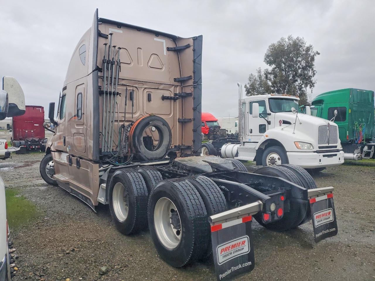 2022 Freigliner 2022 Freightliner Cascadia 126 Semi Truck