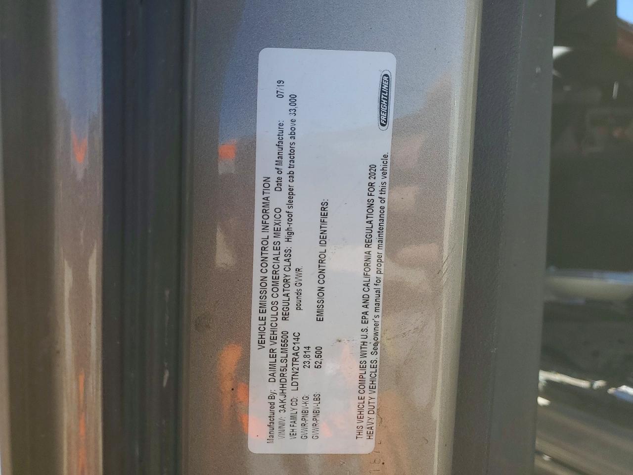 2020 Freightliner Cascadia 126 Semi Truck