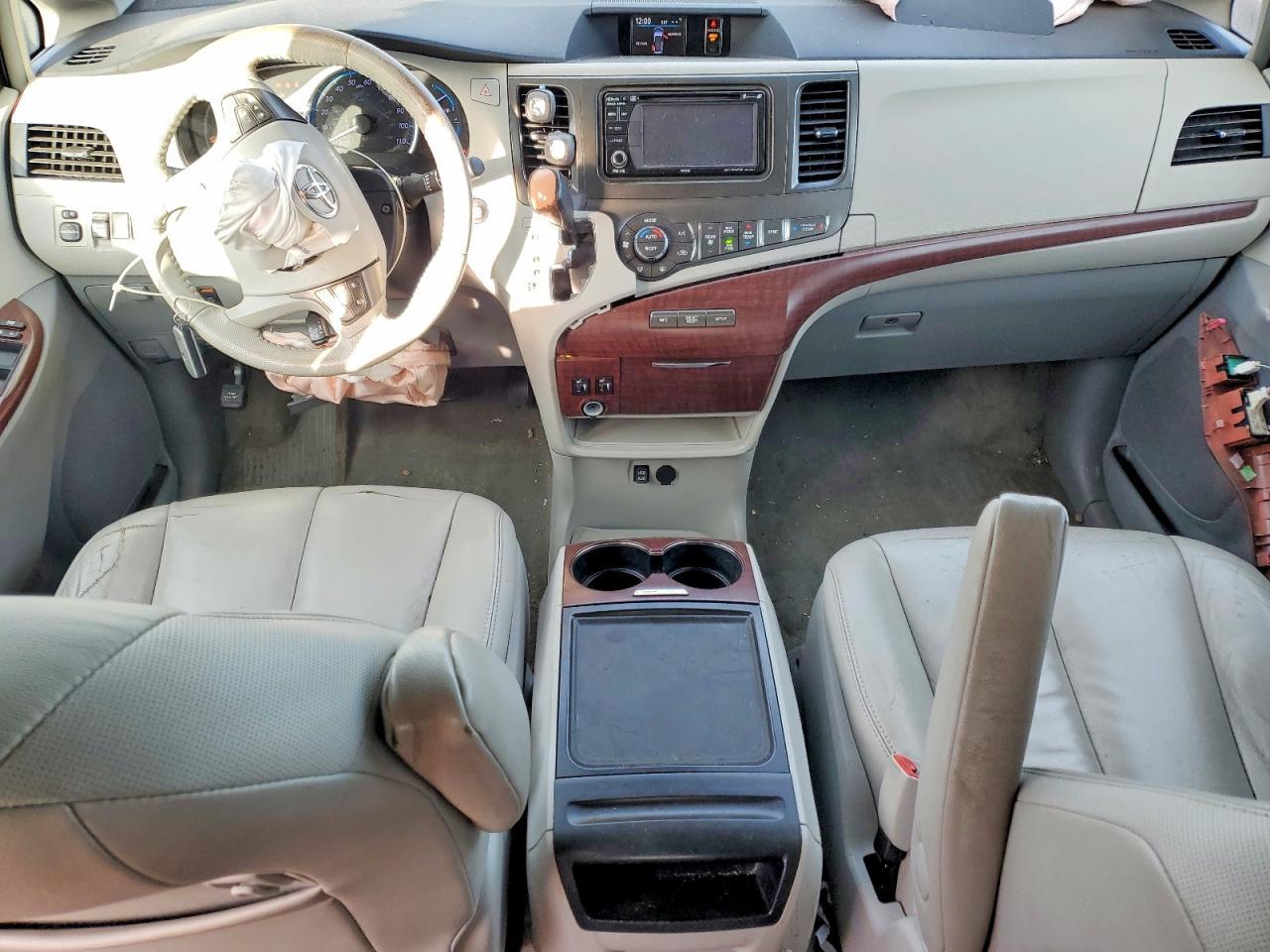 2013 Toyota Sienna xle