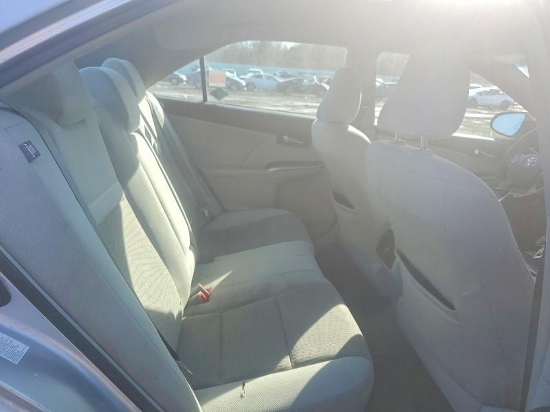 2014 Toyota Camry Hybrid xle