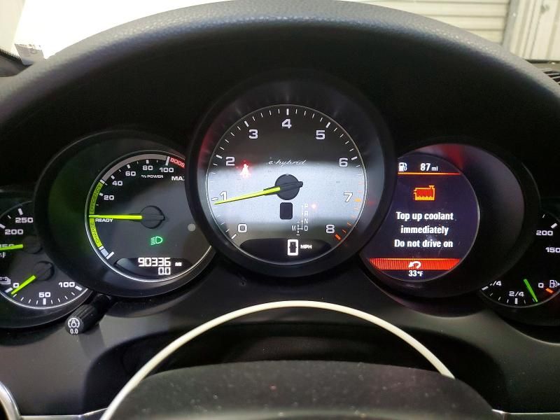 2017 Porsche Cayenne se Hybrid Platinum