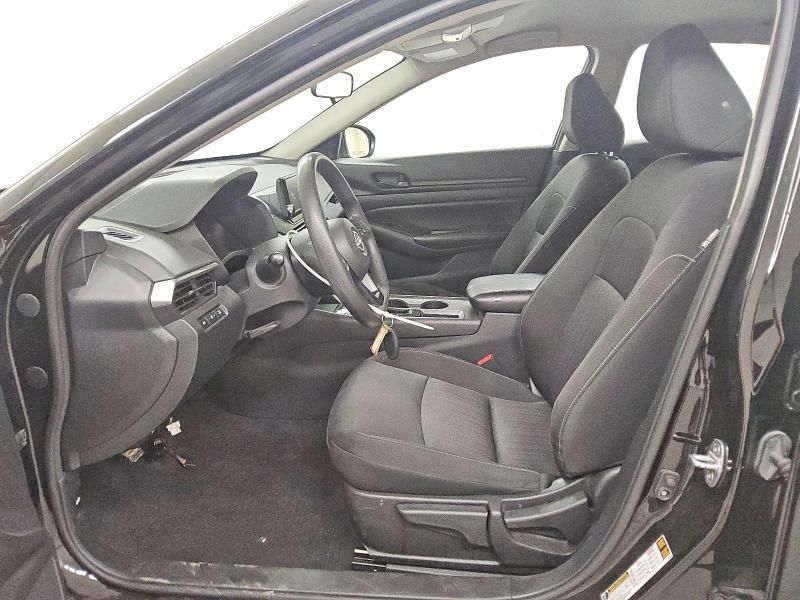 2023 Nissan Altima s