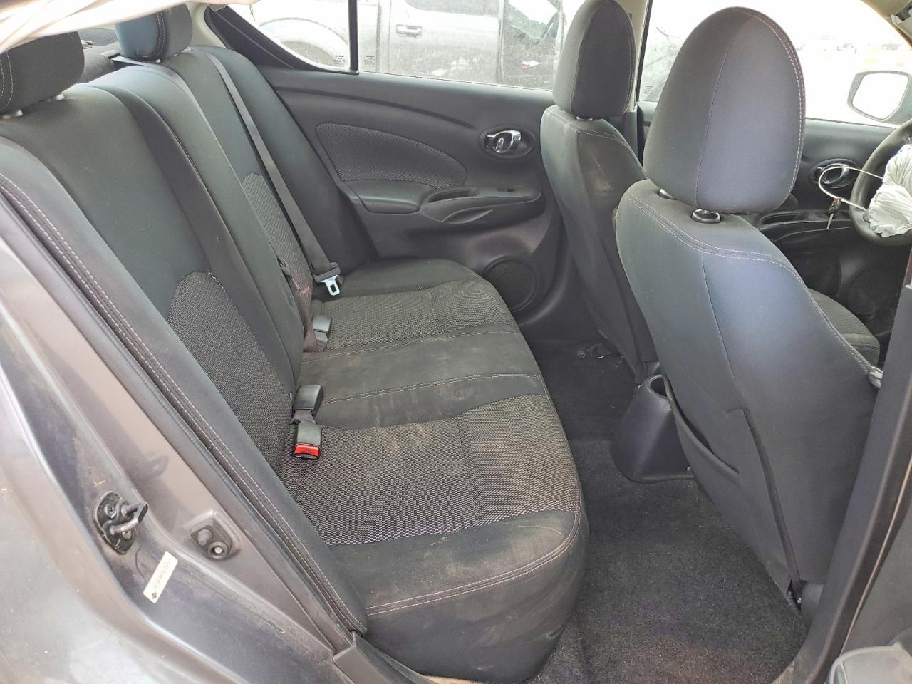 2019 Nissan Versa sv