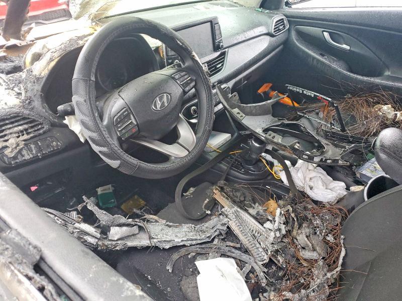 2019 Hyundai Elantra gt Base