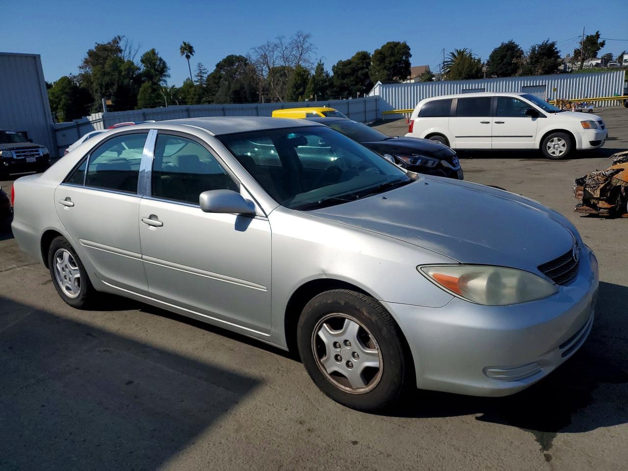 2002 Toyota Camry le