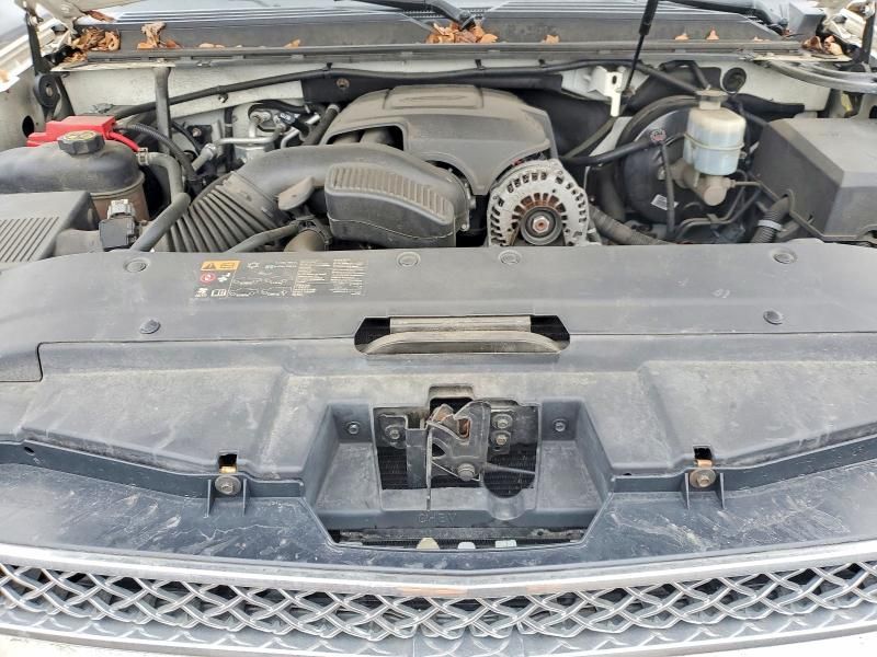 2013 Chevrolet Suburban K1500 ltz