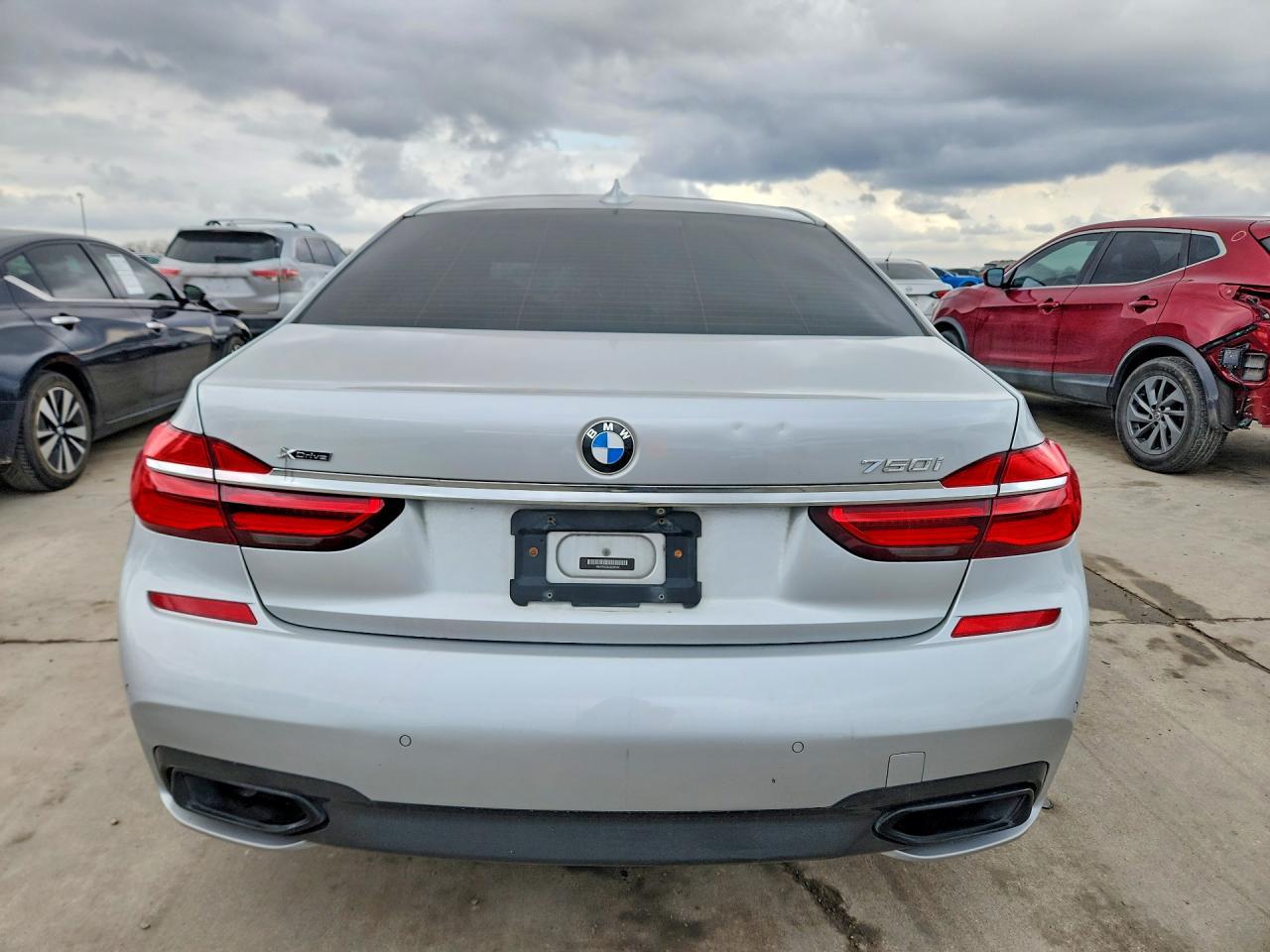 2018 BMW 750 xi