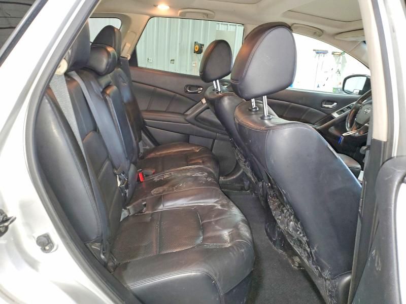 2011 Nissan Murano s