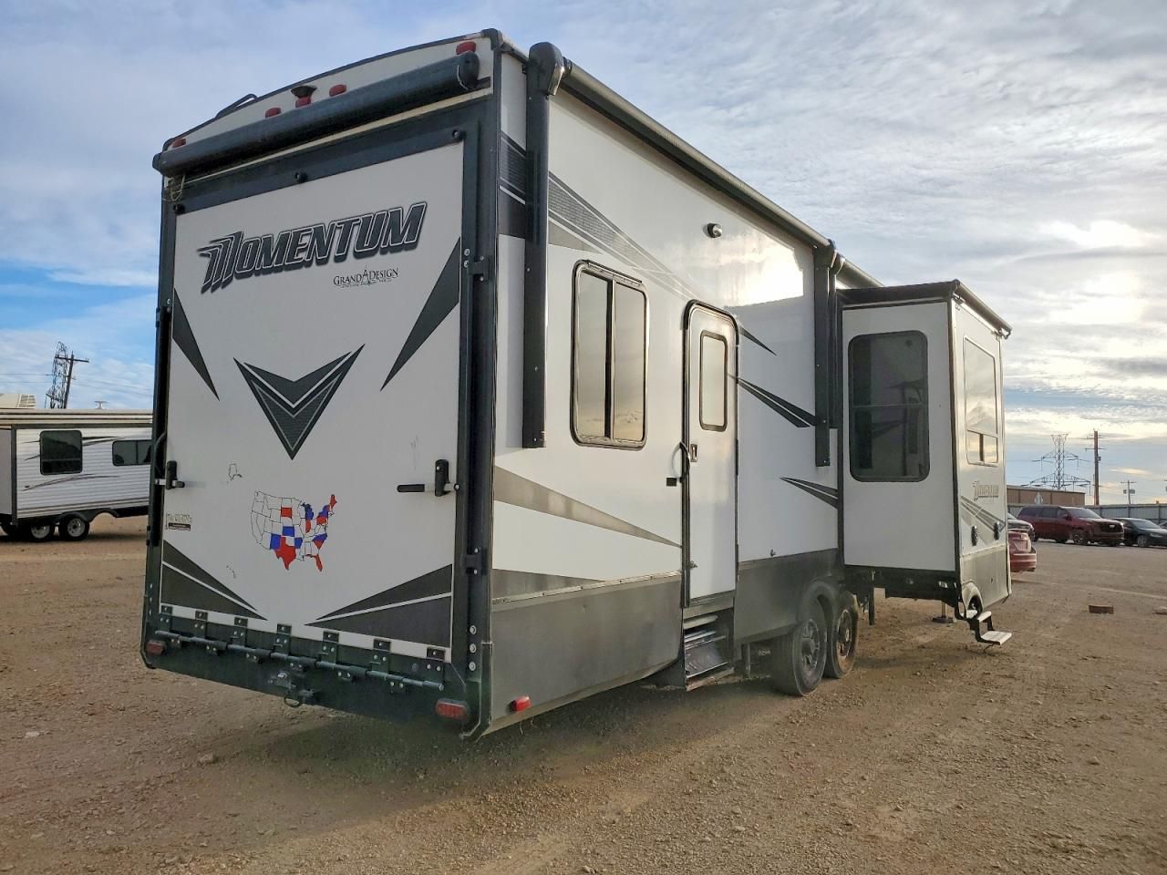 2019 Momentum 2019 Grand Design Momentum TOY Hauler Camper