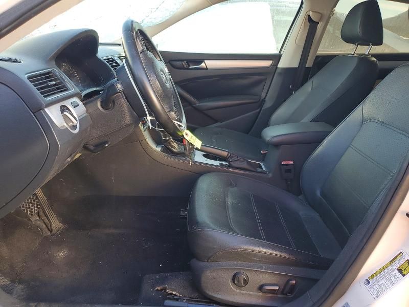 2013 Volkswagen Passat se