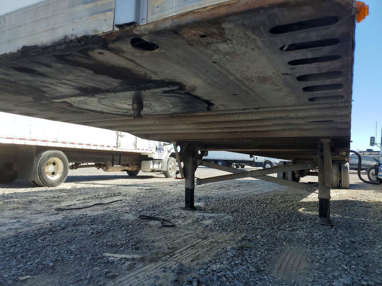 2009 Utility VS2DX DRY Van Trailer