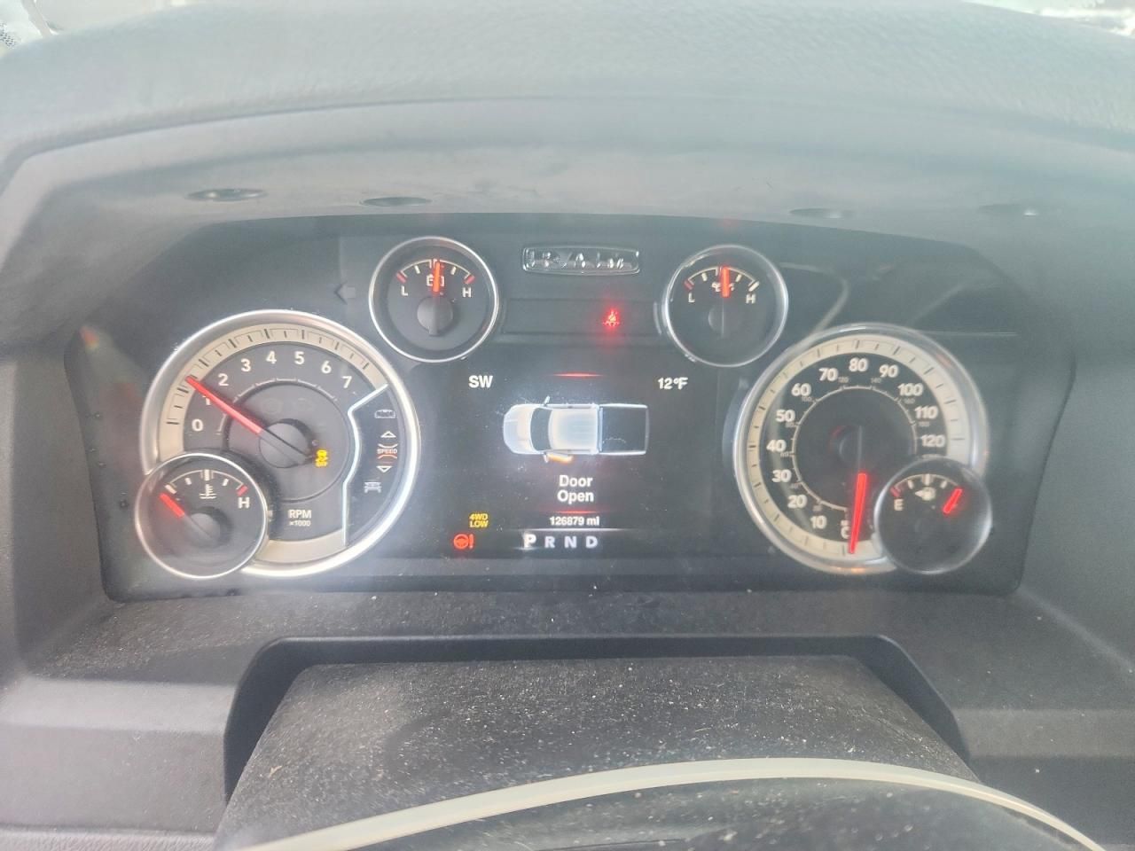 2016 Dodge Ram 1500 slt