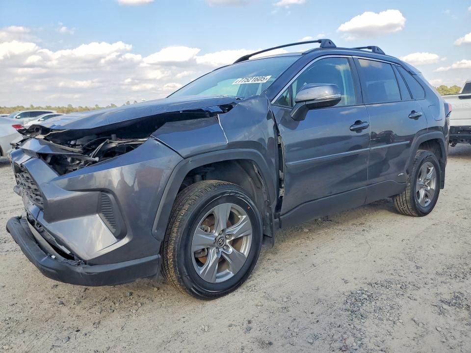 2023 Toyota Rav4 xle